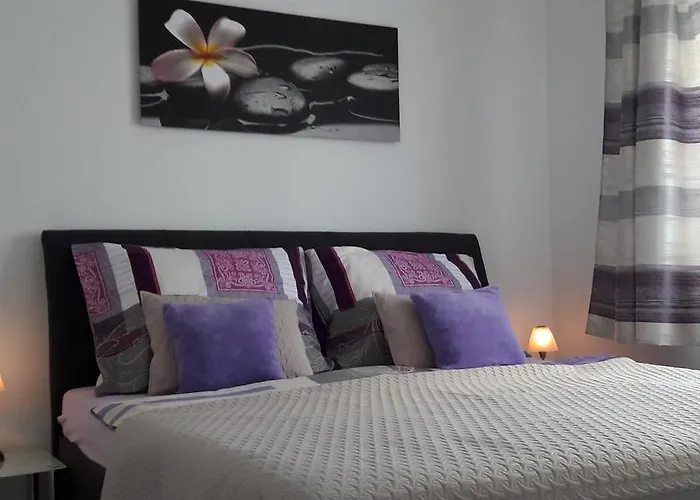 Deluxe Boc Apartment *